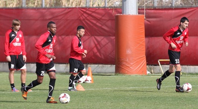 איליץ´ ועבדורחימי באימונים. גרסת האח הגדול (רדאד ג´בארה)