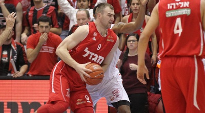 פרחוסקי עולה לסל (רדאד ג´בארה) פרחוסקי עולה לסל (רדאד ג´בארה)