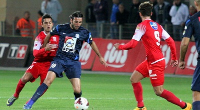 קסום מנסה לעצור את סטיבן כהן (משה חרמון)