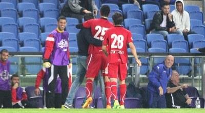 שחקני חיפה חוגגים (רדאד ג´בארה) שחקני חיפה חוגגים (רדאד ג´בארה)