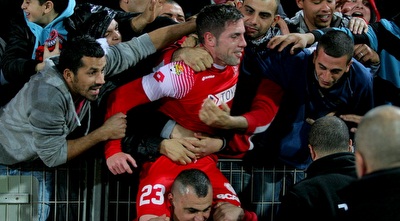 הידאלגו חוגג עם השחקנים (משה חרמון)