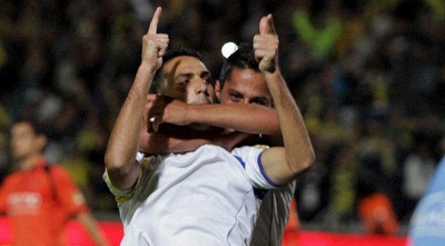 זהבי יורה, יצחקי מחבק (יניב גונן)