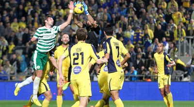 עזרא נוגע בידו (רדאד ג´בארה) עזרא נוגע בידו (רדאד ג´בארה)