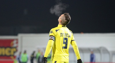 אורן פחימה מאוכזב (רדאד ג´בארה)