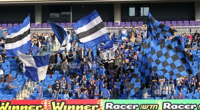 אוהדי הפועל פ&qout;ת. מכשול גדול הוסר (רדאד ג´בארה) אוהדי הפועל פ&qout;ת. מכשול גדול הוסר (רדאד ג´בארה)