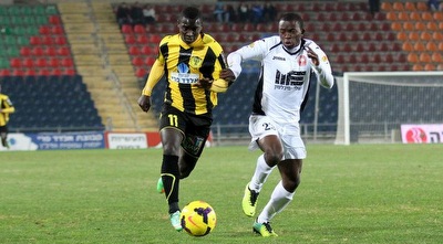 סינטיהו סלליך נאבק בעמנואל אמבולה (רדאד ג´בארה) סינטיהו סלליך נאבק בעמנואל אמבולה (רדאד ג´בארה)