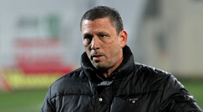 ניר קלינגר. &qout; (חגי ניזרי)