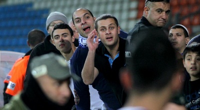 אוהדי עכו זועמים (יניב גונן)