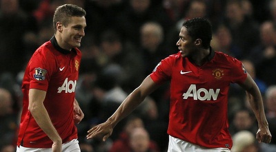 ולנסיה חוגג עם וידיץ´ (רויטרס) ולנסיה חוגג עם וידיץ´ (רויטרס)