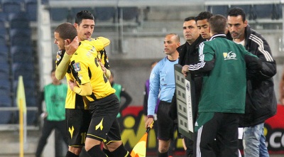 מושיקו לוגסי נכנס לבכורה בבית&qout;ר (רדאד ג´בארה) מושיקו לוגסי נכנס לבכורה בבית&qout;ר (רדאד ג´בארה)