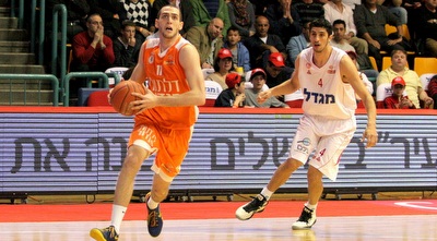 אור סולומון בדרך לסל (משה חרמון)