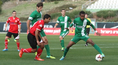 לאוטה עם הכדור. המצטיין במגרש (עמית מצפה)