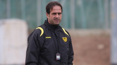 רוני לוי (גיא בן זיו)