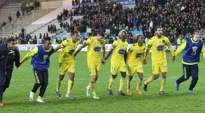 שחקני נאנט חוגגים 