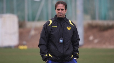 רוני לוי. &qout;שיסמכו על היושר שלו&qout; (גיא בן זיו)