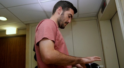 מאיר גבאי מגיע לחקירה (יניב גונן)