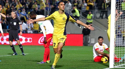 ערן זהבי חוגג (שי לוי) ערן זהבי חוגג (שי לוי)