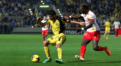 דור מיכה מול ג´וואן אשניאווה (שי לוי) דור מיכה מול ג´וואן אשניאווה (שי לוי)