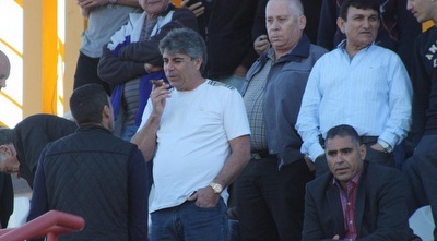 אזגי במשחקה של פ&qout;ת (ONE)