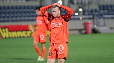 עומר ורד מתוסכל (משה חרמון) עומר ורד מתוסכל (משה חרמון)