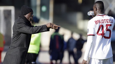 סיידורף מנחה את באלוטלי (רויטרס)