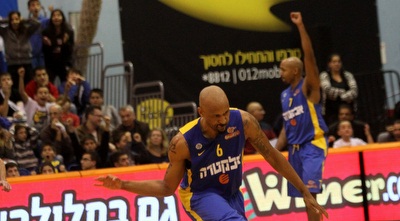 דווין סמית´ חוגג (חגי ניזרי) דווין סמית´ חוגג (חגי ניזרי)