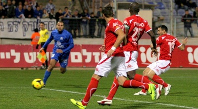 ניקולס פלצ´וק כובש (משה חרמון) ניקולס פלצ´וק כובש (משה חרמון)