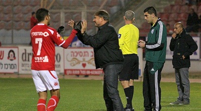 סיראז´ נסאר חוגג עם אלישע לוי (משה חרמון) סיראז´ נסאר חוגג עם אלישע לוי (משה חרמון)