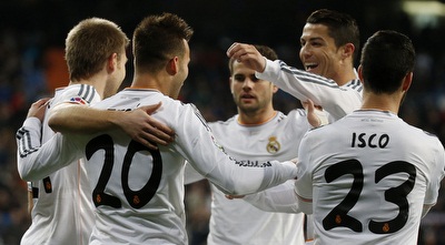 שחקני ריאל חוגגים (רויטרס) שחקני ריאל חוגגים (רויטרס)