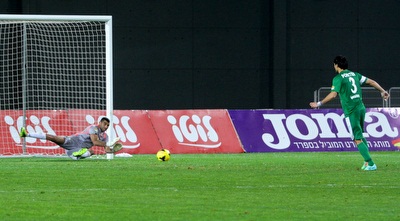 ינקו עוצר את שיימן (יניב גונן)