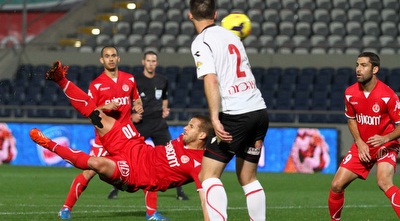 סשה מנסה מספרת (שי לוי)