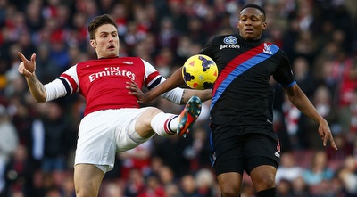 אוליבייה ג&acute;ירו במהלך המחצית הראשונה. לא עשה כלום ב-45 הדקות הראשונות (רויטרס)