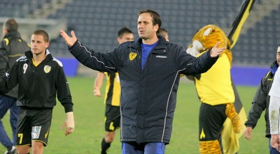 רוני לוי מאושר (משה חרמון)