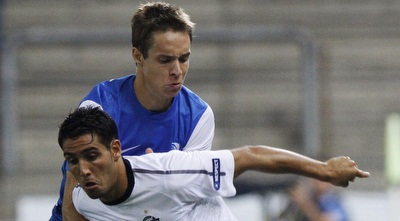 הובר נאבק באייל גולסה (רויטרס)