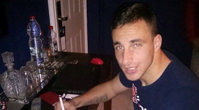 אורלנדיץ´ חותם על החוזה (ONE) אורלנדיץ´ חותם על החוזה (ONE)