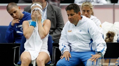 גלושקו ומאמנה מסרבים להאמין 