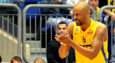 דווין סמית´. ללא ספק השחקן המצטיין של מכבי  (משה חרמון)