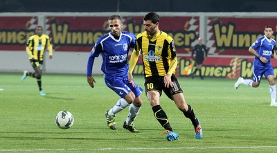 שלומי אזולאי מול טל חן (רדאד ג&acute;בארה)