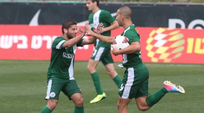 שחקני חיפה חוגגים (עמית מצפה)