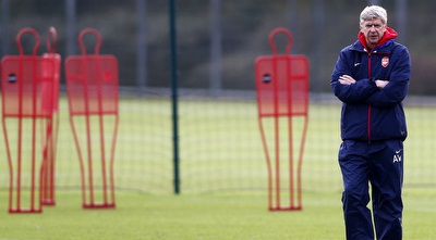 ארסן ונגר באימון התותחנים. ייתן מנוחה למספר שחקני מפתח (רויטרס)