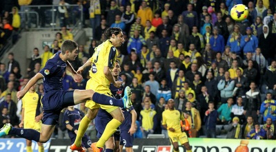 בדש נוגח פנימה (רדאד ג´בארה) בדש נוגח פנימה (רדאד ג´בארה)