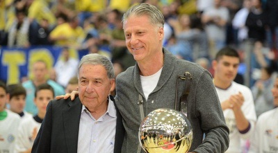 מיקי ברקוביץ´ עם שמעון מזרחי (יאיר שגיא, ynet ספורט) מיקי ברקוביץ´ עם שמעון מזרחי (יאיר שגיא, ynet ספורט)