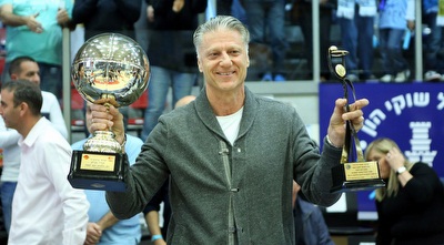 מיקי ברקוביץ´ חוגג יום הולדת (אודי ציטיאט) (ONE) מיקי ברקוביץ´ חוגג יום הולדת (אודי ציטיאט) (ONE)