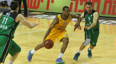 גרין חודר לסל (עמית מצפה) גרין חודר לסל (עמית מצפה)