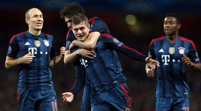 דאנטה מחבק את קרוס (רויטרס)