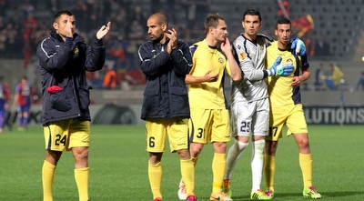 שחקני מכבי מודים לאוהדים (רדאד ג´בארה)