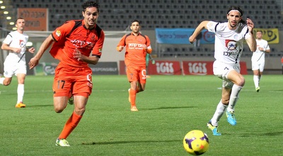 איציק עזוז פורץ (רדאד ג´בארה)