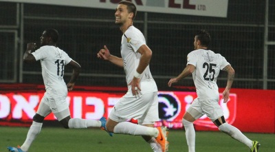 שחקני ק&qout;ש חוגגים (עמית מצפה)