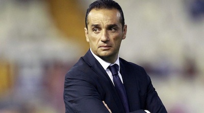 אולטרה. נשאר בתפקיד