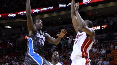 ורנאדו במדי מיאמי מול אנדרו ניקולסון (רויטרס)